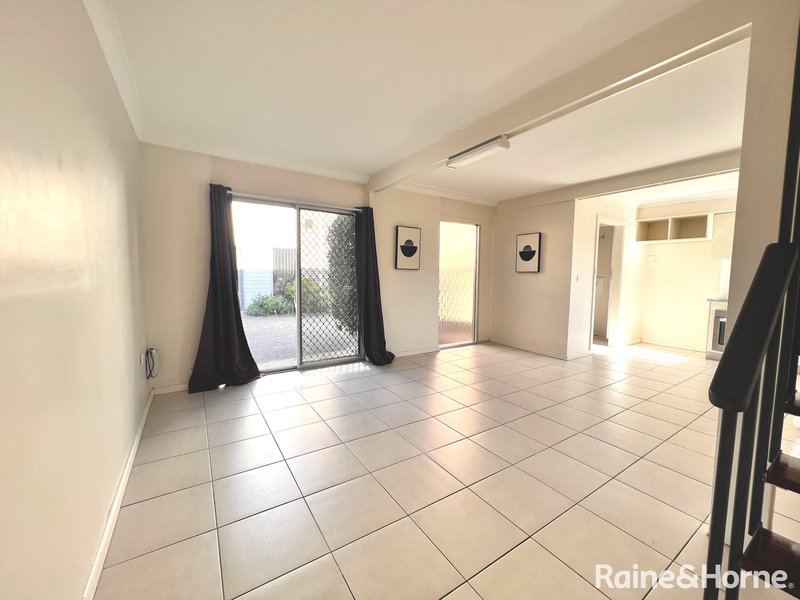 Photo - 11/109 Moss Street, Nowra NSW 2541 - Image 3