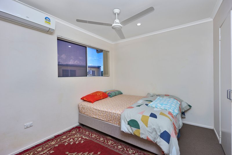 Photo - 11/11-12 Maytown Close, Manoora QLD 4870 - Image 6