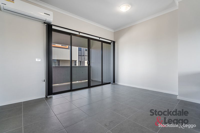 Photo - 111/1-15 Beddison Road, Craigieburn VIC 3064 - Image 4