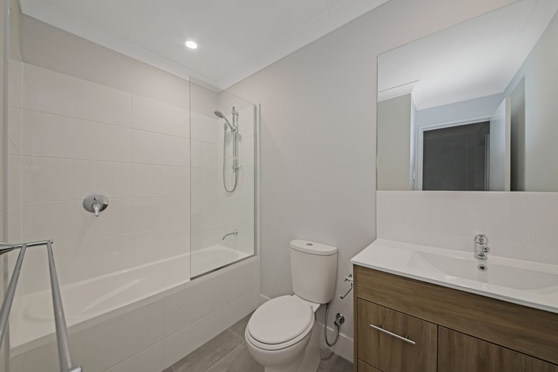 Photo - 11/11-15 Joyce Street, Burpengary QLD 4505 - Image 9