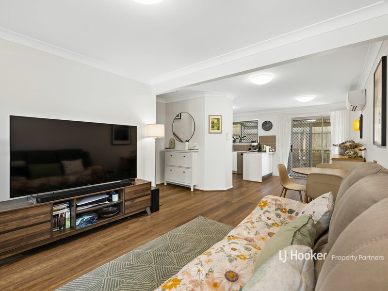 Photo - 11/11 Corella Place, Runcorn QLD 4113 - Image 3