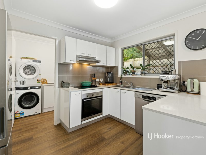 Photo - 11/11 Corella Place, Runcorn QLD 4113 - Image 4