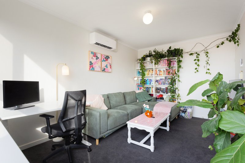 Photo - 11/11 Johnstone Street, Malvern VIC 3144 - Image 2