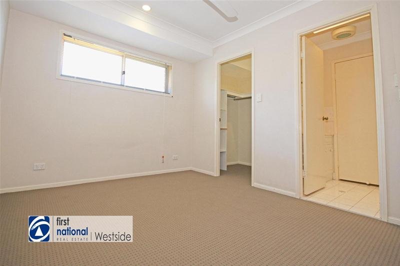 Photo - 11/11 Newtown Street, East Ipswich QLD 4305 - Image 11