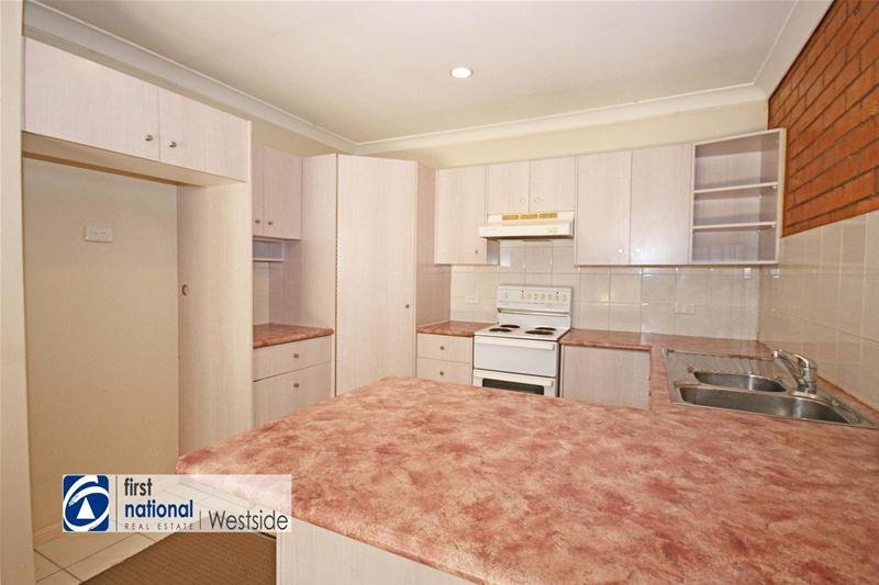 Photo - 11/11 Newtown Street, East Ipswich QLD 4305 - Image 15