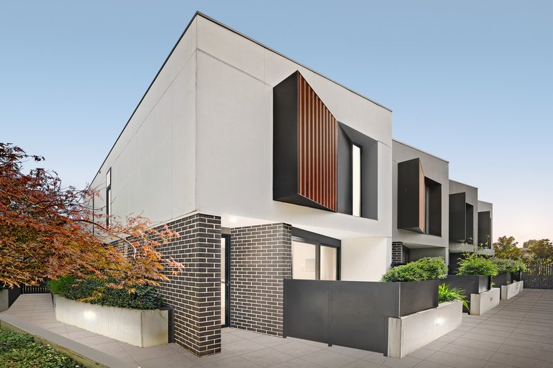 Photo - 11/11 St Georges Avenue, Bentleigh East VIC 3165 - Image 1