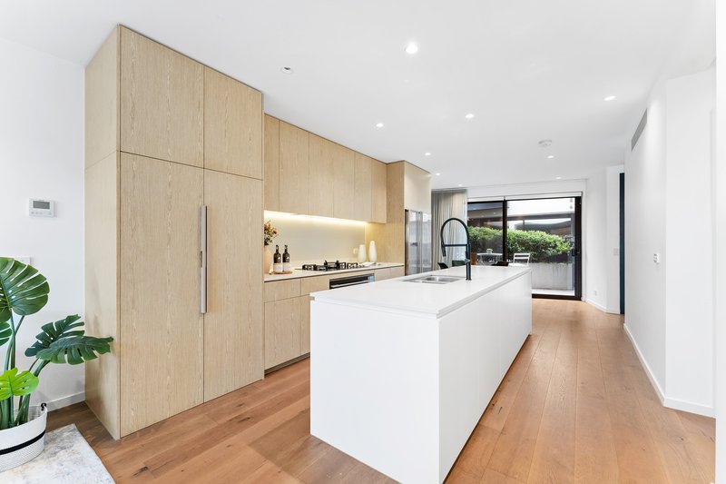 Photo - 11/11 St Georges Avenue, Bentleigh East VIC 3165 - Image 3