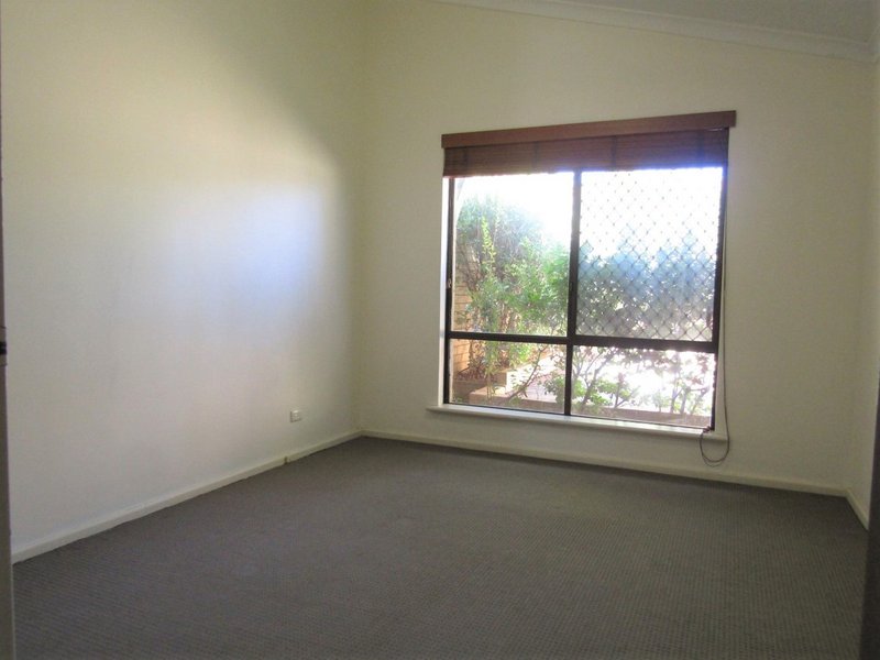 Photo - 1/111 Stirling Highway, Nedlands WA 6009 - Image 9