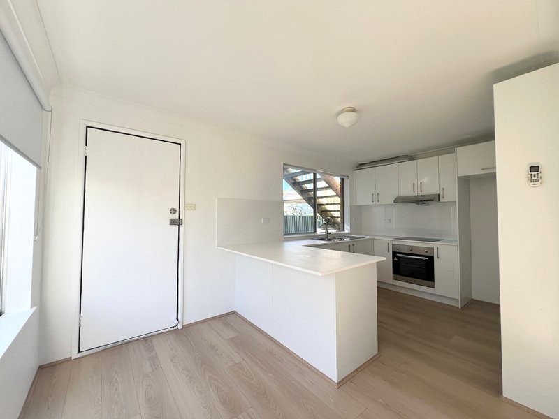 Photo - 1/111 Wallarah Road, Gorokan NSW 2263 - Image 3