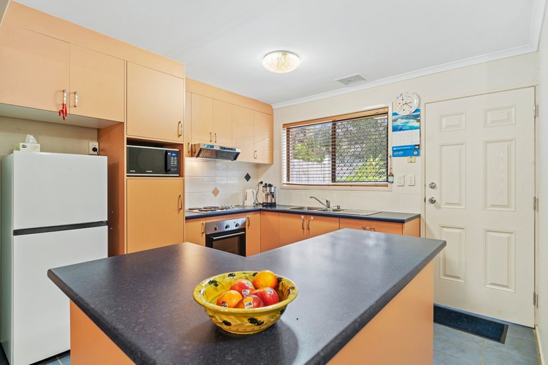 Photo - 11/111 Barbaralla Drive, Springwood QLD 4127 - Image 4