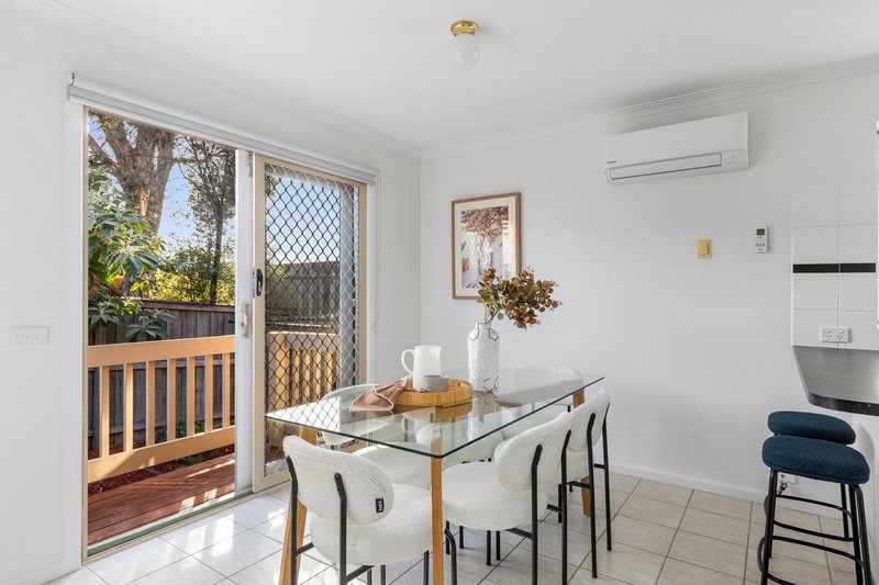 Photo - 11/111 Martins Lane, Viewbank VIC 3084 - Image 5