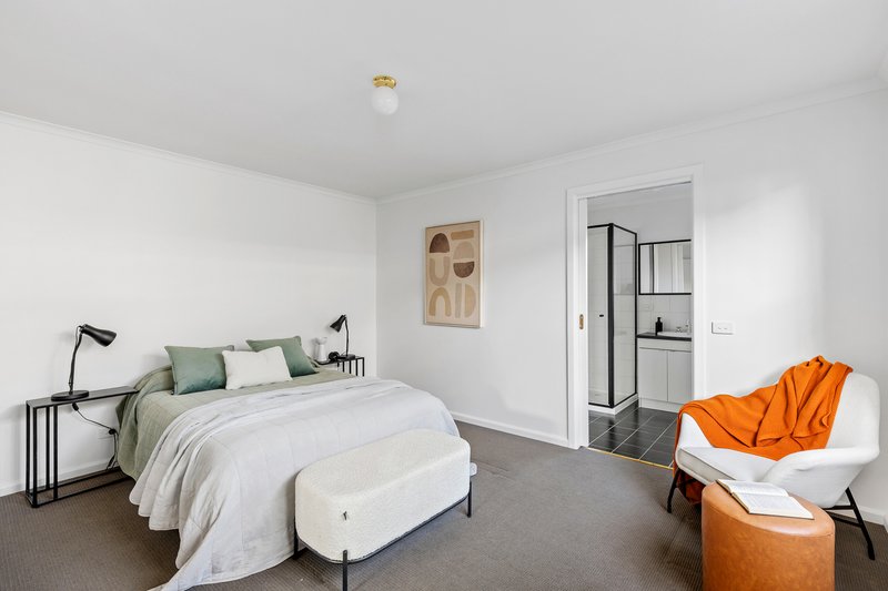 Photo - 11/111 Martins Lane, Viewbank VIC 3084 - Image 8