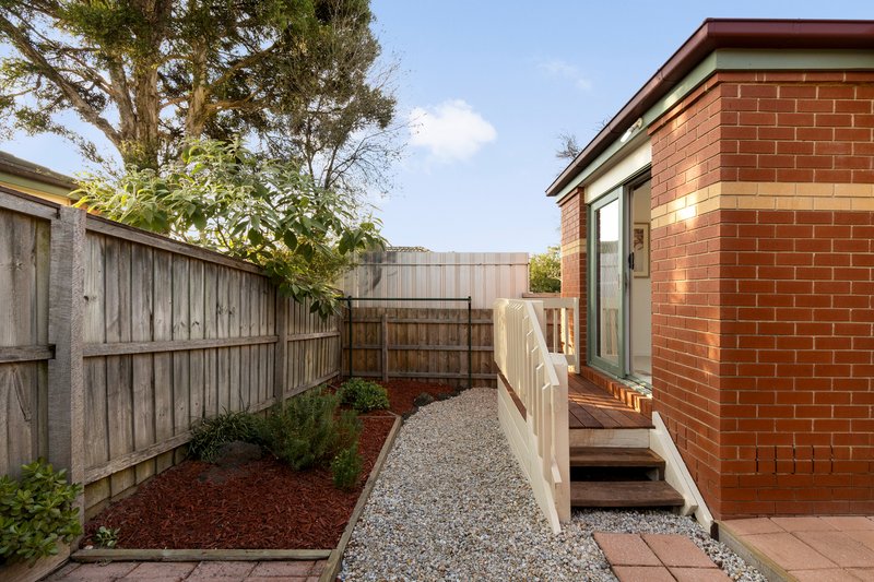 Photo - 11/111 Martins Lane, Viewbank VIC 3084 - Image 11