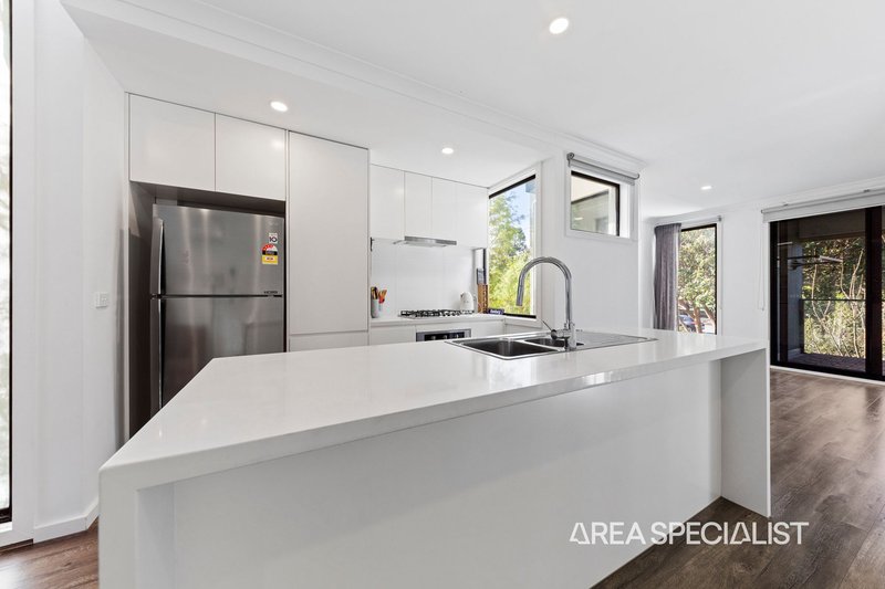 Photo - 1/1114 Stud Road, Rowville VIC 3178 - Image 3
