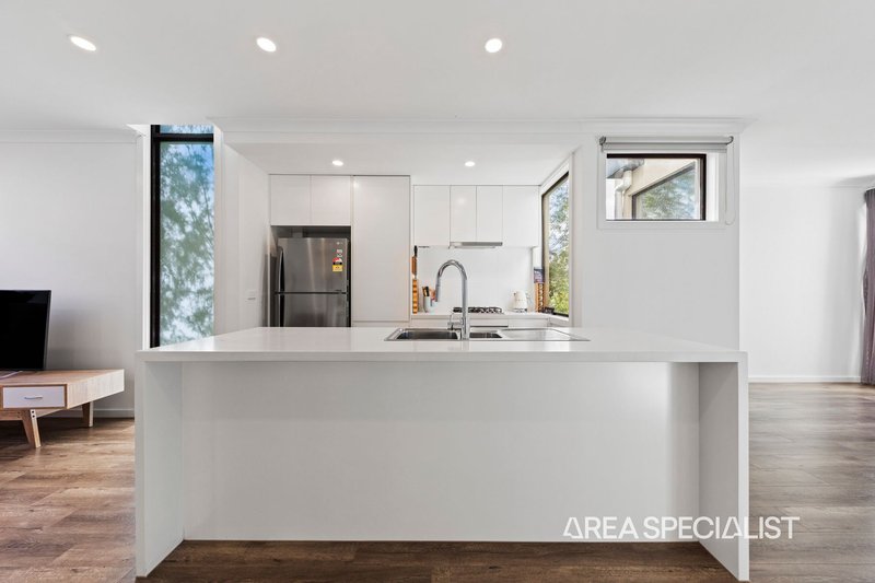 Photo - 1/1114 Stud Road, Rowville VIC 3178 - Image 4