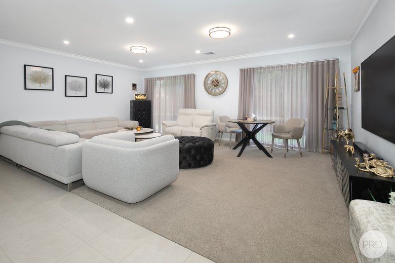 Photo - 1/1116 Howitt Street, Wendouree VIC 3355 - Image 5
