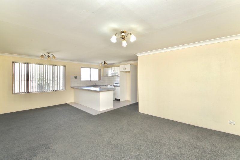 Photo - 11/118-120 Meredith Street, Bankstown NSW 2200 - Image