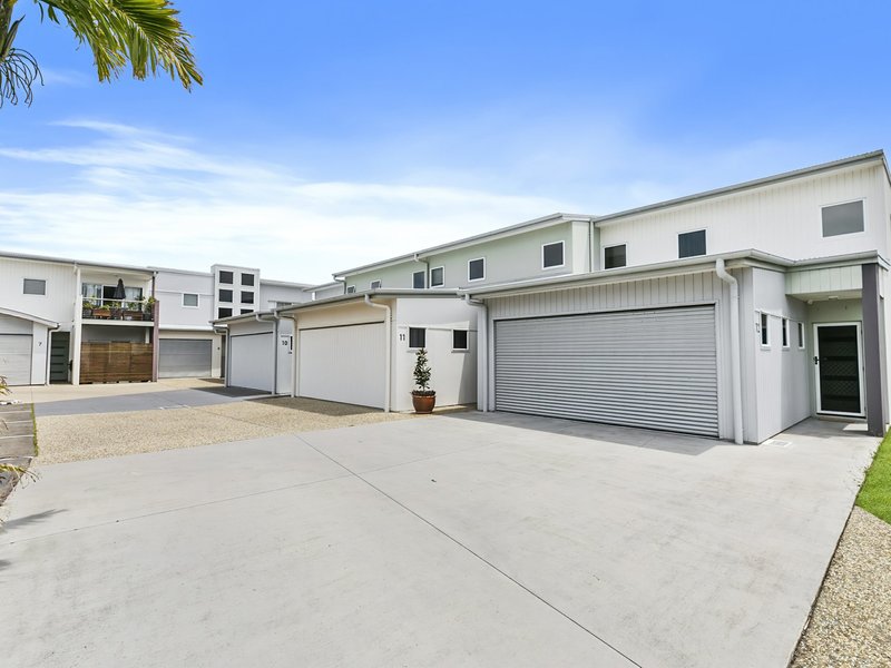 Photo - 11/12-16 Kangaroo Avenue, Bongaree QLD 4507 - Image 19