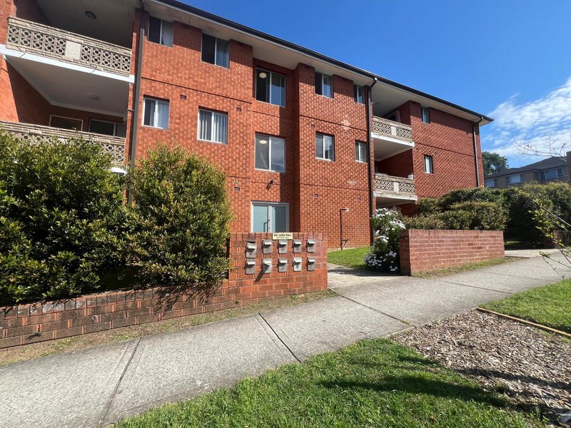 Photo - 1/112 Alfred Street, Rosehill NSW 2142 - Image 1