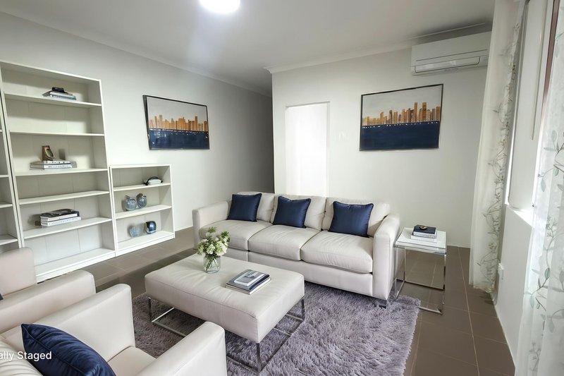 Photo - 1/112 Alfred Street, Rosehill NSW 2142 - Image 2