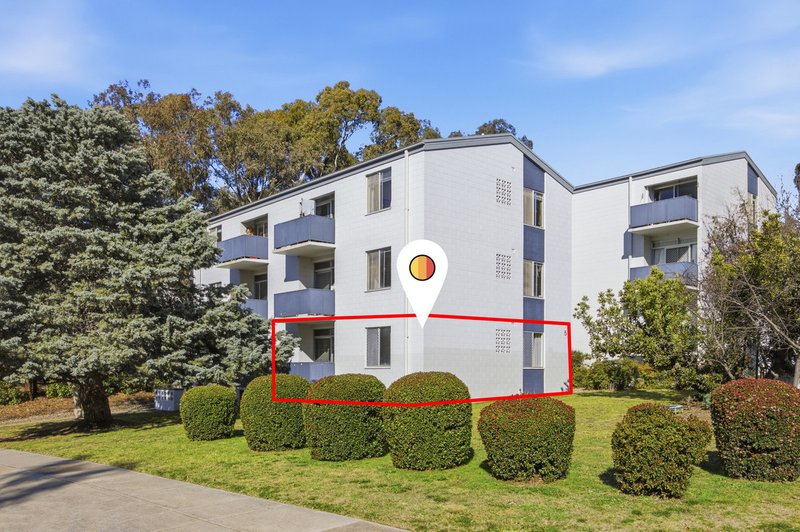 Photo - 1/112 Macfarland Crescent, Pearce ACT 2607 - Image 1