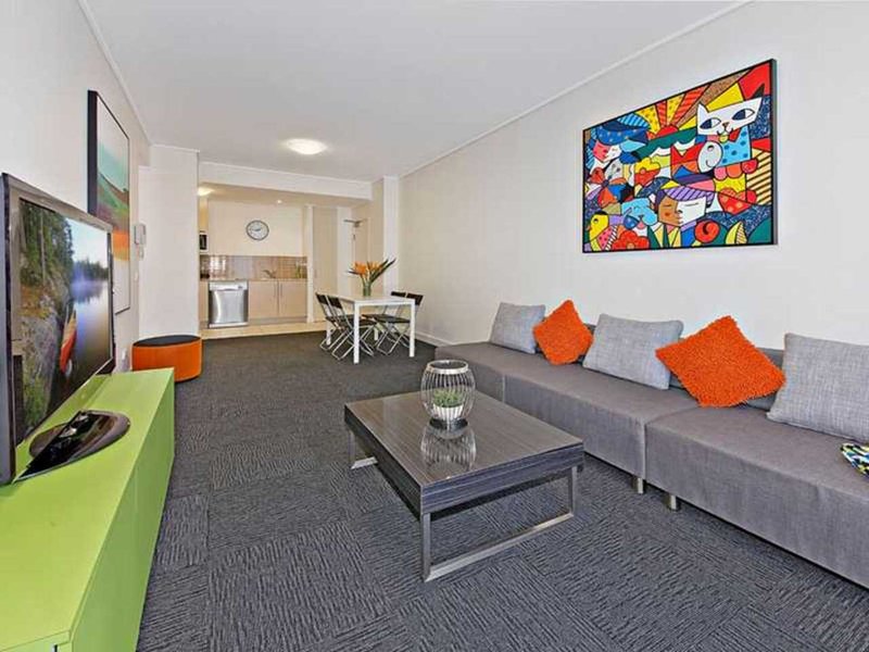 111/2 The Piazza , Wentworth Point NSW 2127