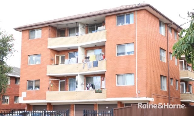 Photo - 11/124 John Street, Cabramatta NSW 2166 - Image 1