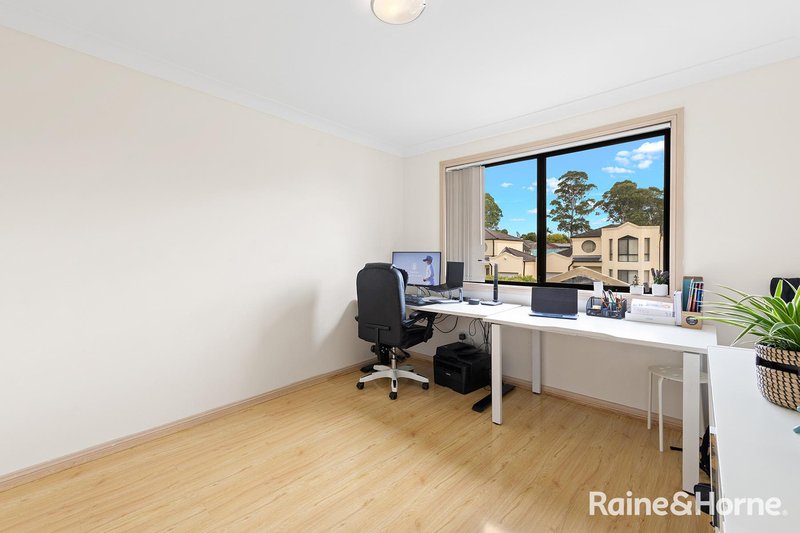 Photo - 11/124 Saywell Road, Macquarie Fields NSW 2564 - Image 6