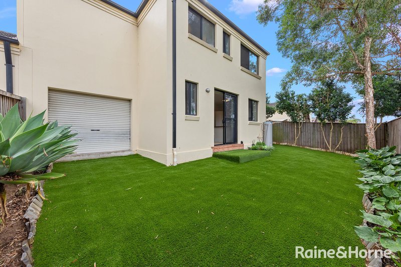 Photo - 11/124 Saywell Road, Macquarie Fields NSW 2564 - Image 9