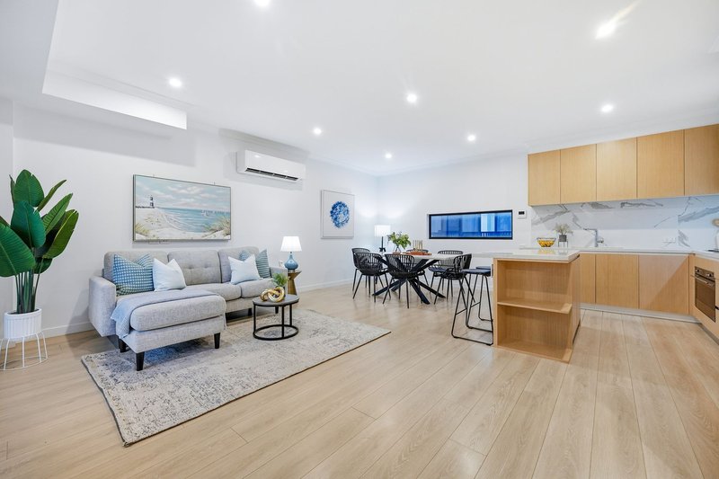 Photo - 11/127 Tyner Road, Wantirna South VIC 3152 - Image 3