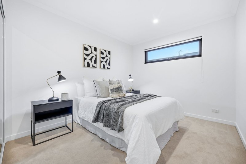 Photo - 11/127 Tyner Road, Wantirna South VIC 3152 - Image 13