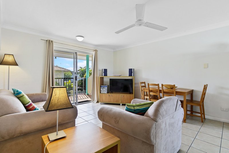 Photo - 11/13-15 Ann Street, Torquay QLD 4655 - Image 3