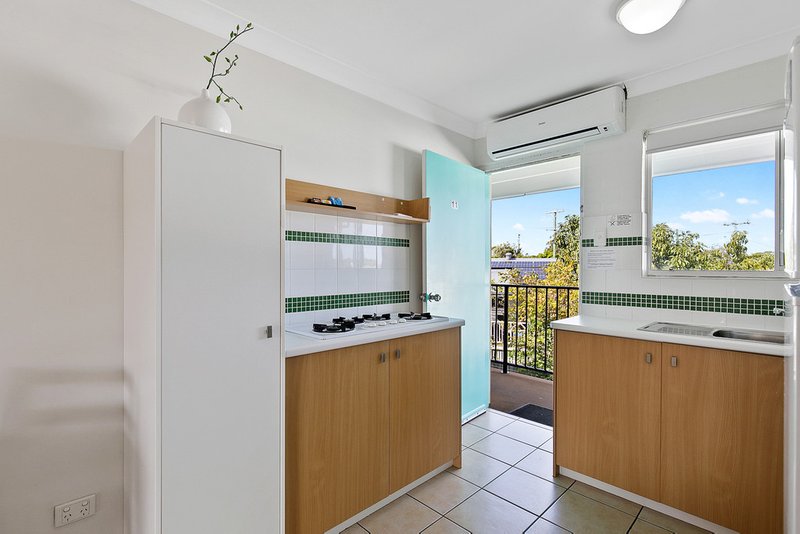 Photo - 11/13-15 Ann Street, Torquay QLD 4655 - Image 10