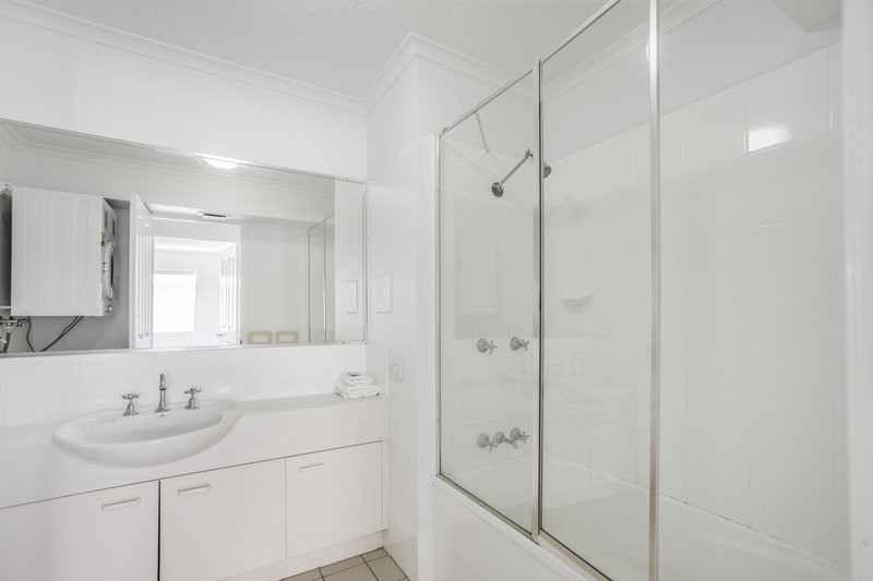 Photo - 11/13-15 Douglas Street, Mooloolaba QLD 4557 - Image 18