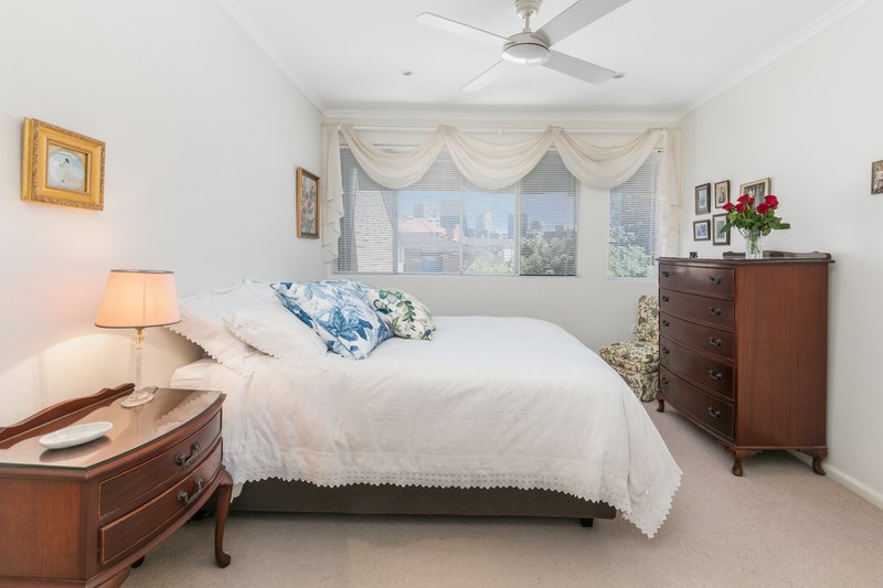 Photo - 1/113 Ben Boyd Road, Neutral Bay NSW 2089 - Image 10