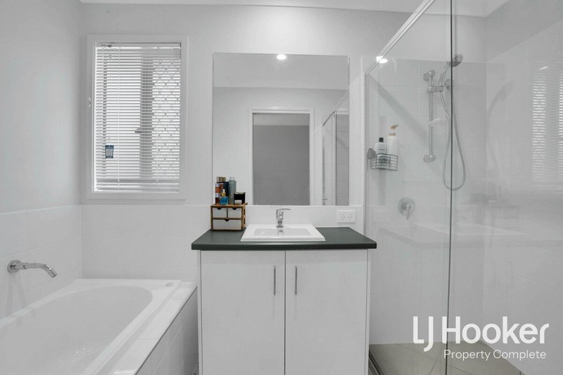 Photo - 1/113 Darnell Street, Yarrabilba QLD 4207 - Image 6