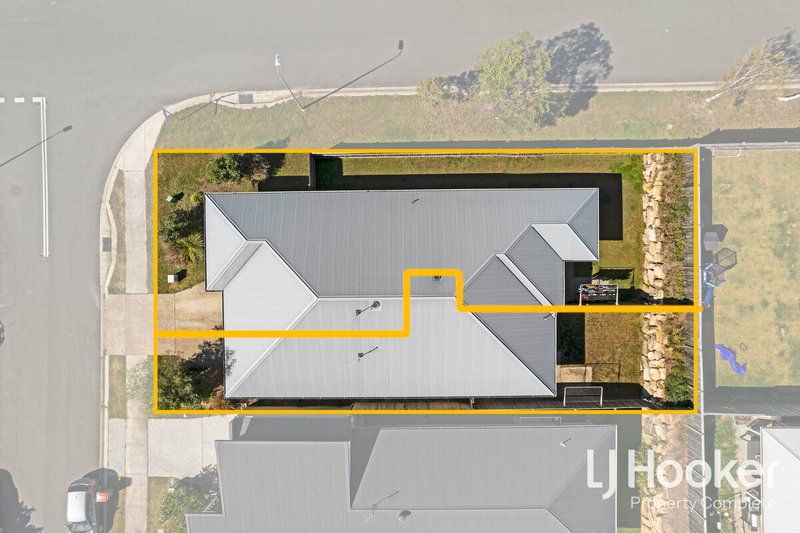 Photo - 1/113 Darnell Street, Yarrabilba QLD 4207 - Image 7