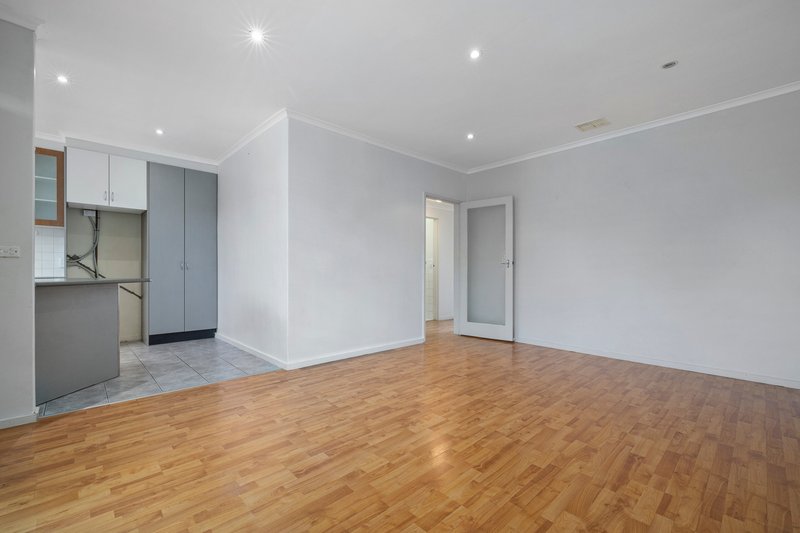 Photo - 11/13 Kelly Avenue, Hampton East VIC 3188 - Image 4