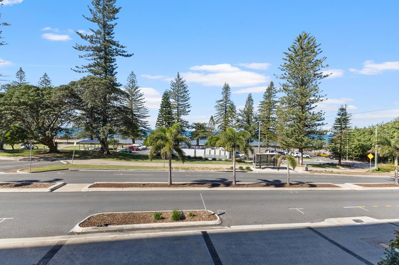 Photo - 1/113 Landsborough Avenue, Scarborough QLD 4020 - Image 5