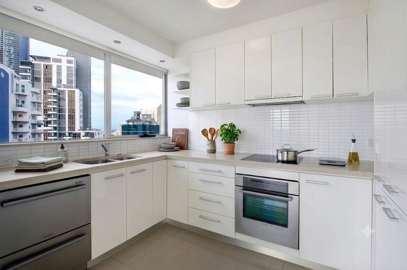 Photo - 111/32 Riverview Parade, Surfers Paradise QLD 4217 - Image 3