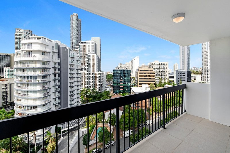 Photo - 111/32 Riverview Parade, Surfers Paradise QLD 4217 - Image 7