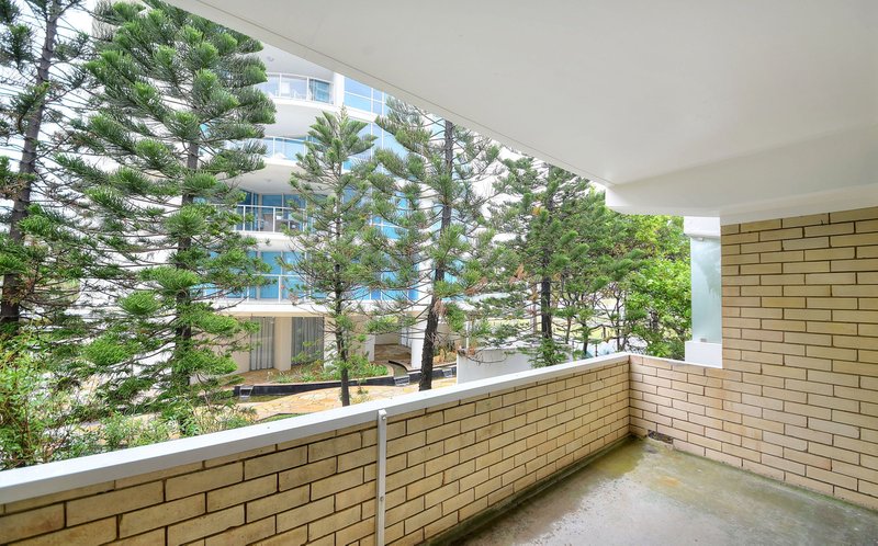 Photo - 11/136 Old Burleigh Road, Broadbeach QLD 4218 - Image 8