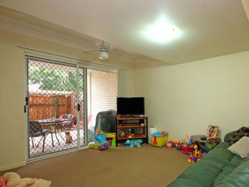 Photo - 11/137 Duffield Road, Kallangur QLD 4503 - Image 4