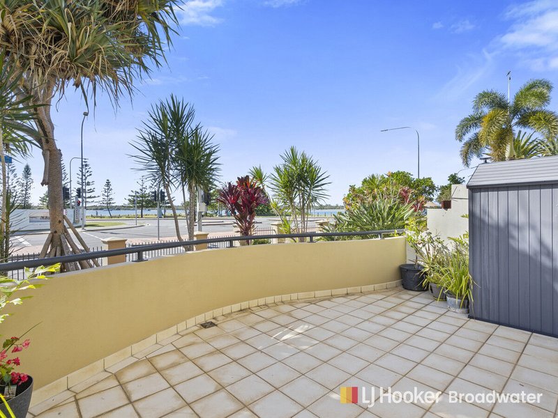 Photo - 111/392 Marine Parade, Labrador QLD 4215 - Image 12