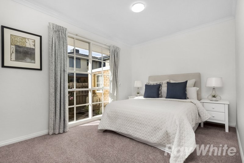 Photo - 1/114 Bogong Avenue, Glen Waverley VIC 3150 - Image 6