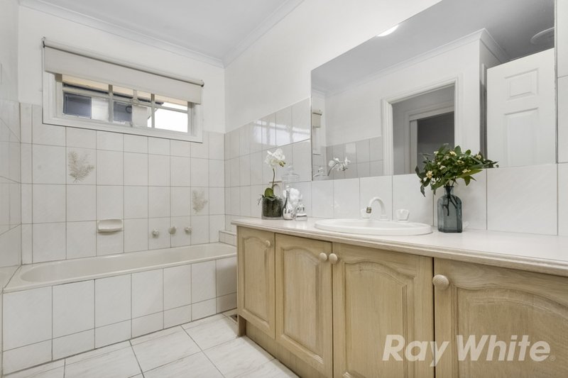 Photo - 1/114 Bogong Avenue, Glen Waverley VIC 3150 - Image 8