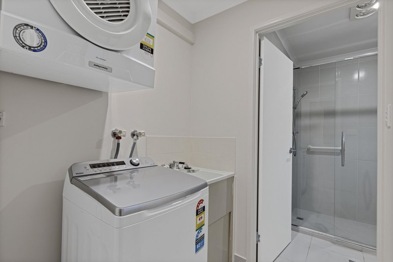 Photo - 1/114 Bundilla Boulevard, Mountain Creek QLD 4557 - Image 9