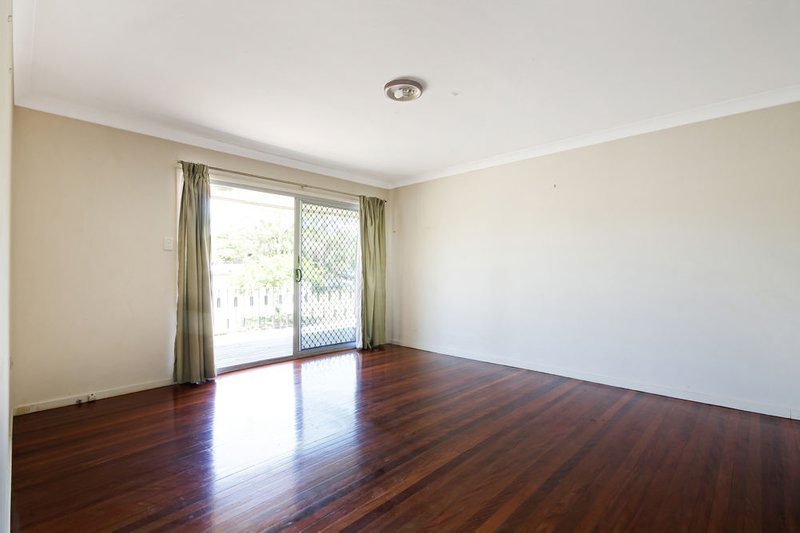 Photo - 1/114 Dykes Street, Mount Gravatt East QLD 4122 - Image 2