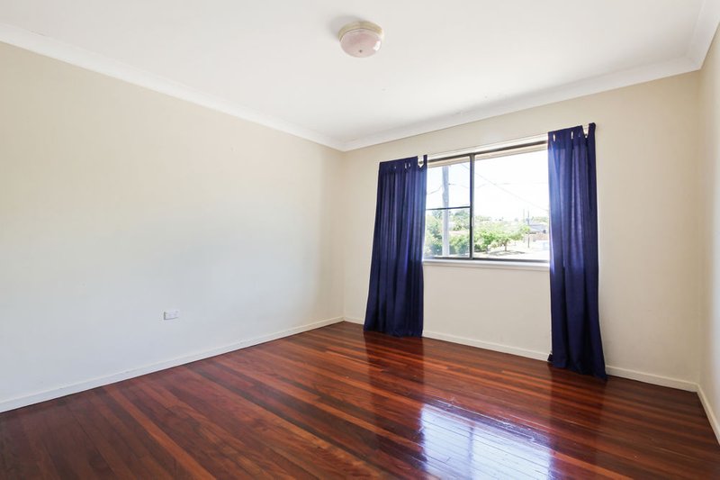 Photo - 1/114 Dykes Street, Mount Gravatt East QLD 4122 - Image 6