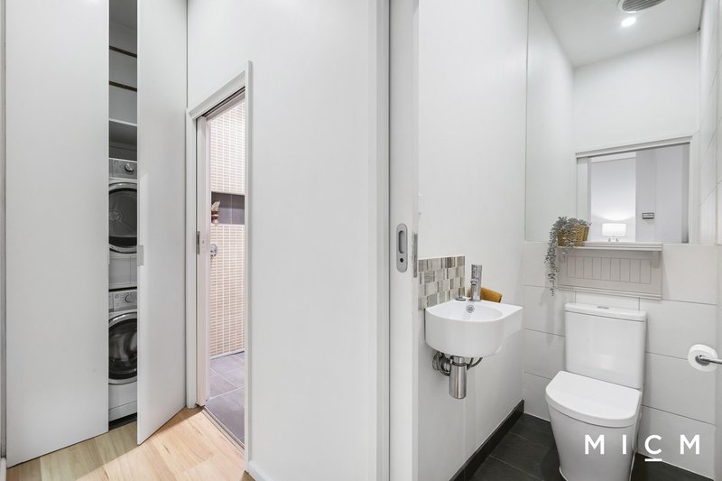 Photo - 1/114 Hardware Street, Melbourne VIC 3000 - Image 11